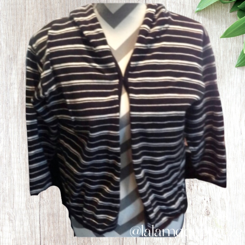 Coastal Black and white darling sweater